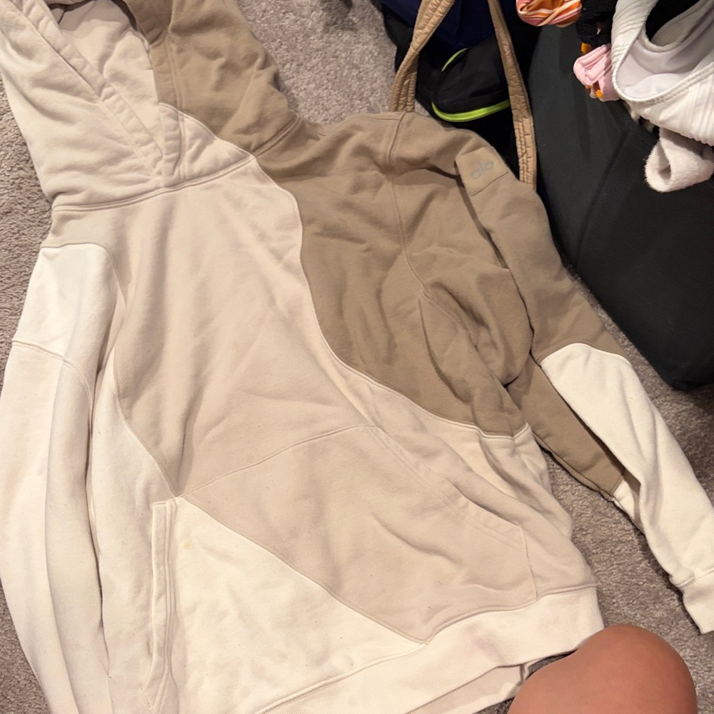 ALO Yoga Cream and Tan Colorblock Hoodie